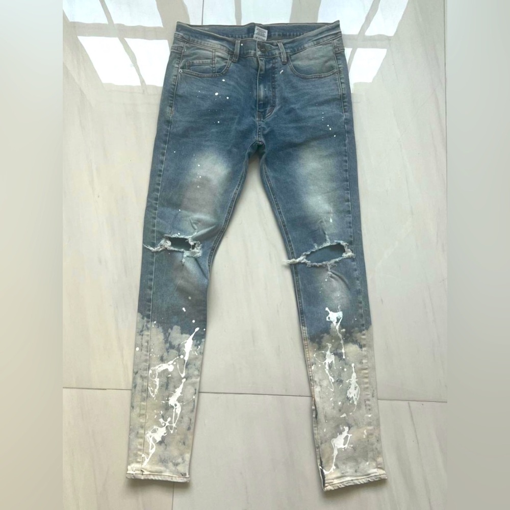 Brand New Men’s Blue Denim Paint Splatter Skinny Jeans size 32 new no tags